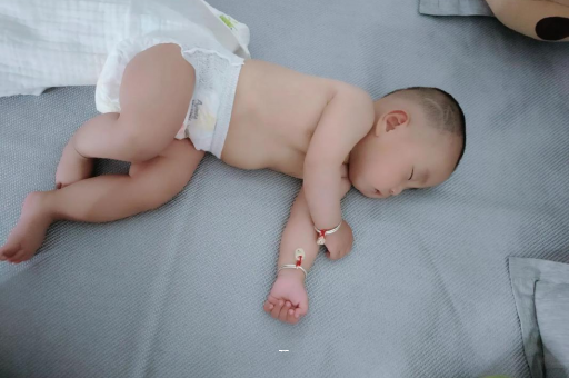 河间宝宝突然很多眼屎